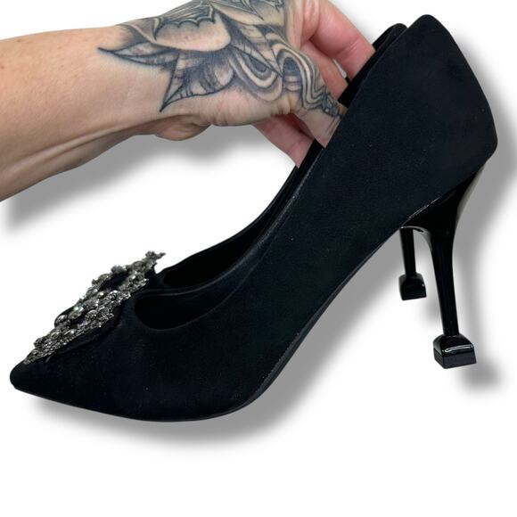 MEI TI MENG Black Embellished Pointed Toe Flared Heel Mengmei Stiletto Pumps - Picture 6 of 14